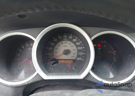 2005 Toyota Tacoma z USA, uszkodzony, nr VIN 5TETX22N45Z085333